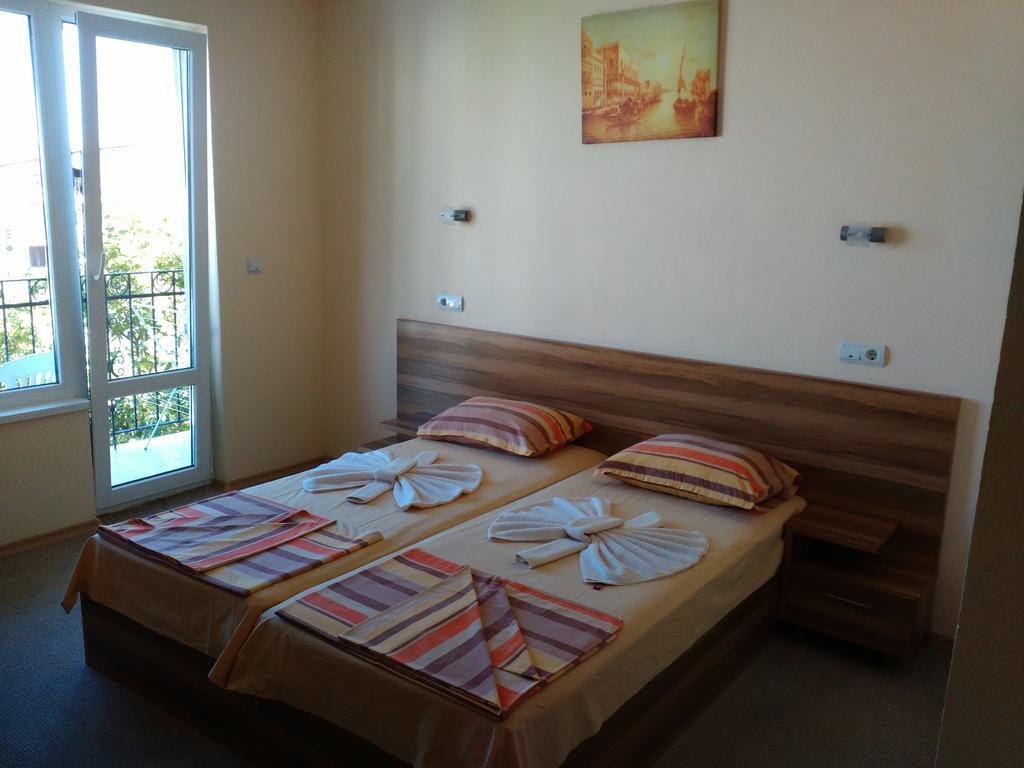 Fits Guest House Πριμόρσκο Εξωτερικό φωτογραφία